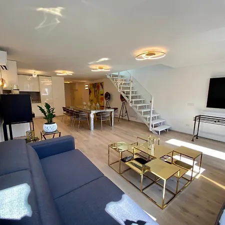 Apartman Ab Ljubljana - The Princess Castle Triplex 2